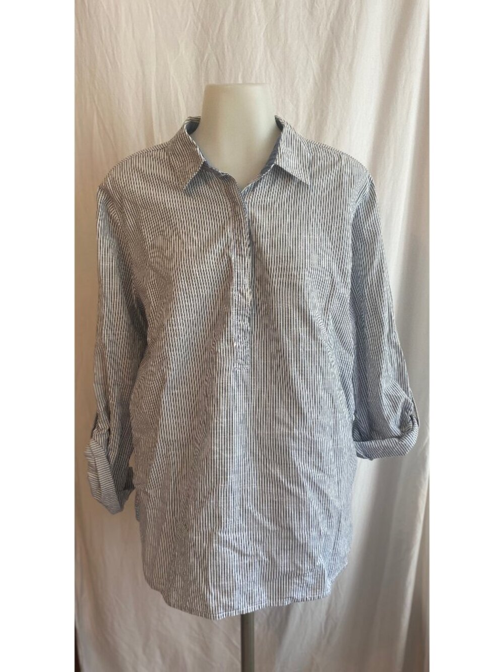 Sonoma Goods For Life Blue And White Striped Button Down The Everyday Shirt